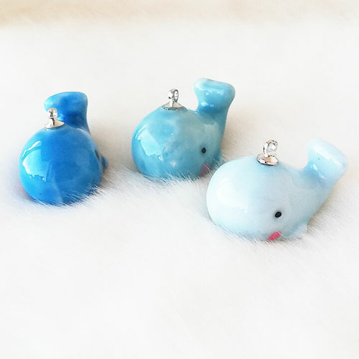 楽天市場】陶器製 チャーム くじら 全3色 1個 クジラ 鯨 海 マリン ym1 