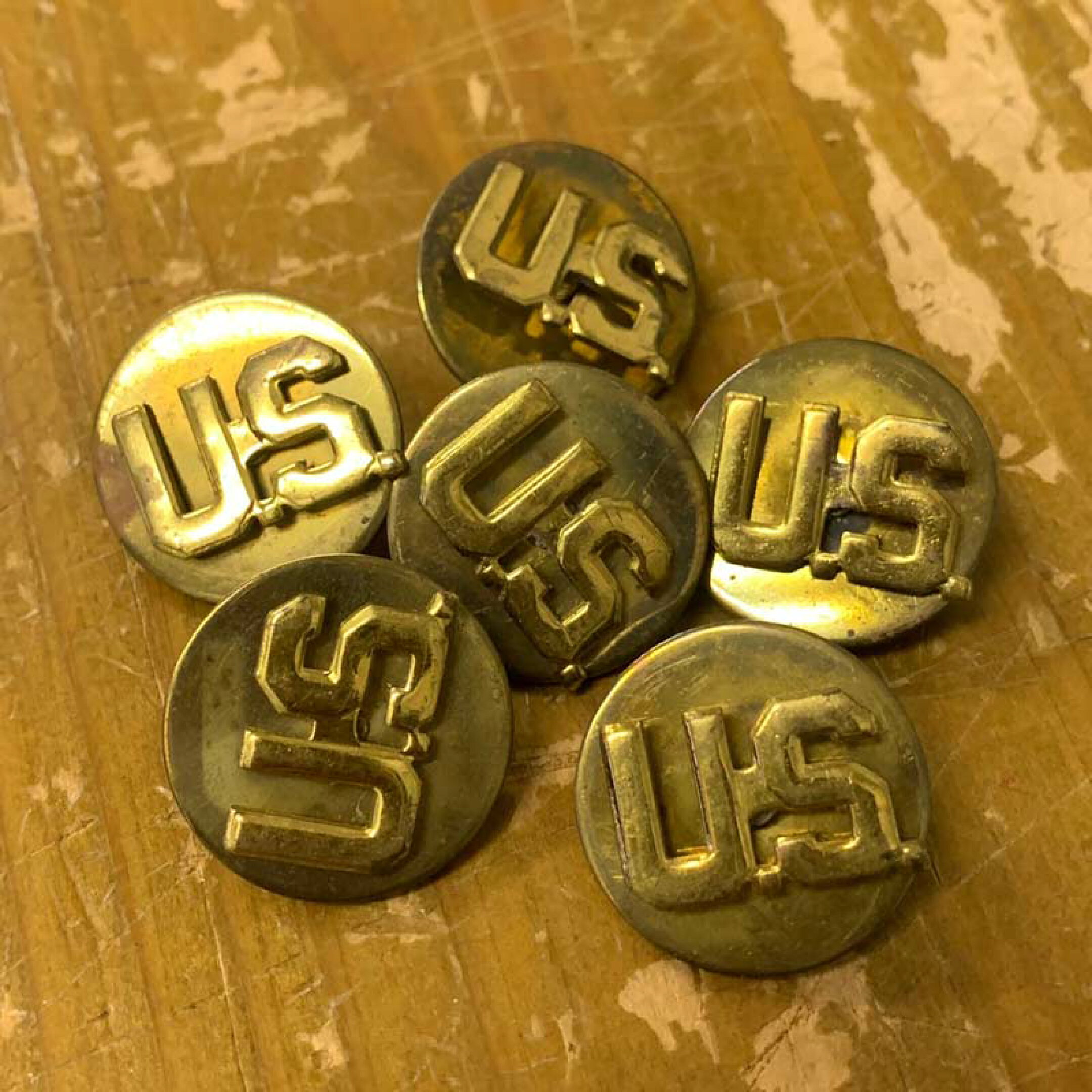 US軍物 本物 ピンバッチ ピンズ Old Military Pin Medal WW2 to Vietnam U.S. Flat Circle PINS アメリカン雑貨
