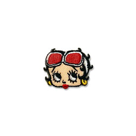 【メール便可】ミニワッペン ベティー (3.1x2.5cm) [MW154] / 手芸 パッチワーク アメ雑 アメリカン雑貨