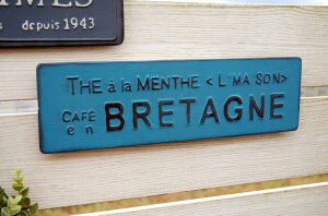 ガーデニング雑貨 ブリキサイン 友膳 ガーデン雑貨 ブルターニュプレート 青 レトロ ブリキ サイン ナチュラル カントリー インテリア雑貨 ブリキ看板 庭飾り 壁掛け TINサイン 園芸サイン