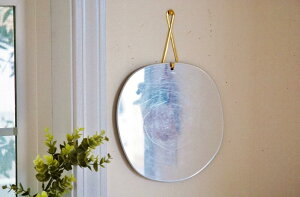 壁掛けミラー 鏡 ミラー 軽い ブラスフック付き ウォールミラー S インブルーム 洗面所 かがみ 軽量 ナチュラル 北欧雑貨 簡単取り付け 玄関 素敵な 壁面 安い インテリアミラー シンプル カ