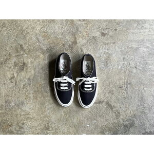 sService Price 40tyVANSz oY wMte Authentic Reissue 44xBlack/Marshmallow LADIES style No.VN000CT71KP