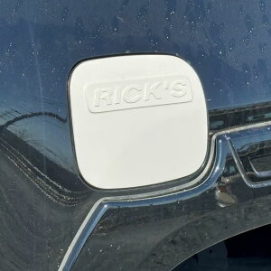 リミテッドチトセ RICK'S フューエルリッドカバー(FRP製) 白ゲル/塗装無し ハイラックス GUN125 沖縄・離島は要確認