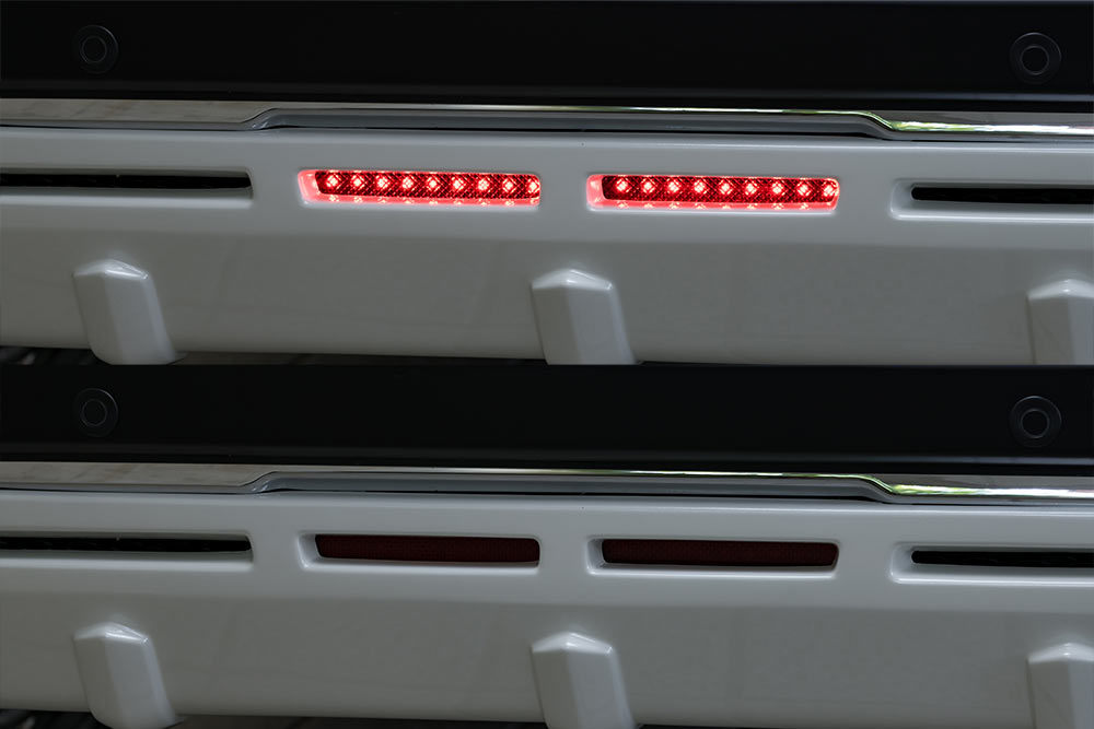 M'z SPEED LEDバックフォグランプキット Gタイプ エクストレイル T32系 H29.6～R2.9 20X/20S/ハイブリッド MC後 純正リアフォグランプ付車除く：オートクラフト