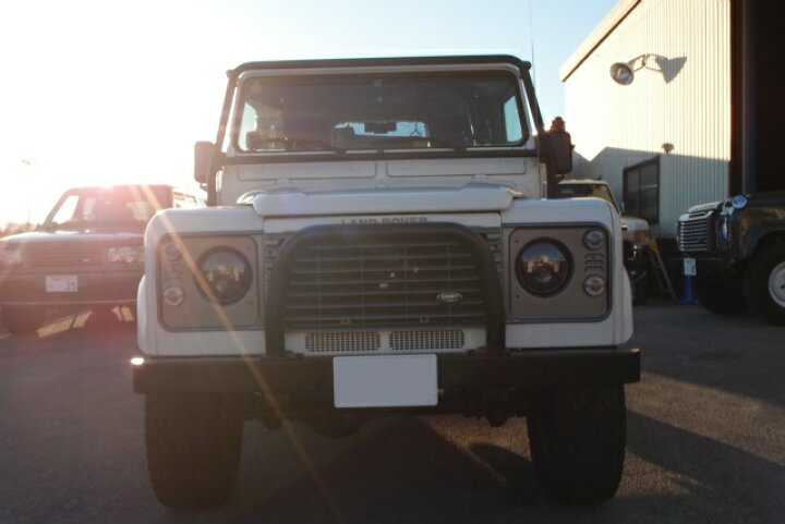 楽天市場 Bespoke 97ディフェンダー V8 50周年記念モデル シリアルナンバー001 チャウトンホワイト Defender 90 ご成約済み ランドローバー専門 レンジャース