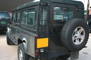 ���A���_�[�yUK�ЊO���z�@�����f�U�C���m�K����n�f�B�t�F���_�[ 1991-2016