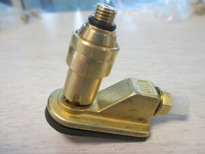 1�Z�b�g �o���u �G�A�T�X�y���V�����X�v�����O���� �o���u �A�E�f�B A8 D3 4E OEM # 4E0616040AF AL-CC-9368 AL Car parts