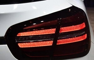 �K�p: �����Z�f�X�x���c/MERCEDES BENZ GLA180 GLA200 GLA220 GLA260 LED 2017 �e�[�����C�g ���A �����v �p�[�L���O �u���[�L �^�[���V�O�i�� ���C�g ���b�h AL-HH-1284 Car parts