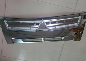 フロント グリル 適用: 三菱 ふそう キャンター 2012 トラック ボディ パーツ SR-AA-1379 Exterior parts for cars