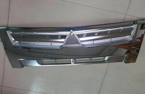 フロント グリル 適用: 三菱 ふそう キャンター 2012 トラック ボディ パーツ SR-AA-1380 Exterior parts for cars