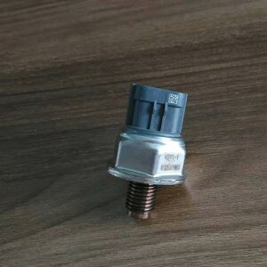 2ピース OEM ナンバー 45PP3-1 45PP31 フューエル レール プレッシャー センサー 適用: 日産 ナバラ D40 パスファインダー 2.5 W/ AL-FF-5761 AL sensor