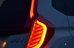 Kp: z_ tBbg e[Cg 2014-2016 LED e[ v A DRL + u[L p[N VOi Cg bh AL-HH-1244 Car parts