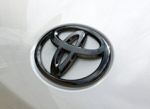 グラージオトヨタマーク RAV4 MXAA50 ガソリン車 ソリッドカラーエンブレム リアTマーク ブラックオニキス