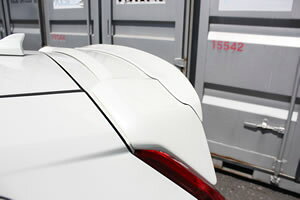 ガレージベリーフィット GK3-6 オプション テールゲートスポイラー用 ルーフスポイラー ウレタン製