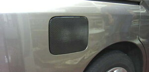 ハセプロマジカルカーボンシート ニッサン セレナ C25 フューエルリッド 赤