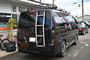 エアーズロックジャパンNV350キャラバン E26 リアラダー