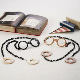 【返品交換無料】 老眼鏡 リーディンググラス チェーン おしゃれ かわいい 湯山玲子 プロデュース 女性 レディース 目が疲れない かっこいい シニアグラス 丈夫 持ち歩き 持ち運び メガネ 眼鏡 めがね 読書 本 カフェ エニグマ enigmaLove is a Chaine Reaction 送料無料