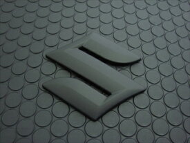 スズキ ジムニーJB64/74W FRONT「S」EMBLEM（マットブラック）