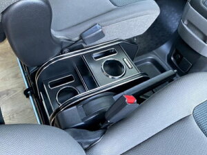 NV200 olbg CeAZ^[R\[ Ebh