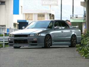 スカイラインセダン R34 TYPE-R サイドステップ