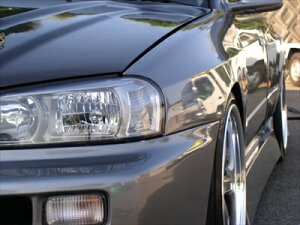 スカイラインセダン R34 D1 SPEC2 フロントワイドフェンダー 塗装済み