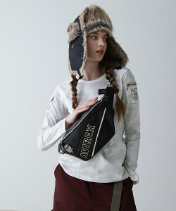 AVIREX ʔ́bVARSITY DESIGN BULTO BODY BAG / o[VeB fUC ug {fBobO(ArbNX ABbNX)Y j fB[X  jp jZbNX