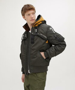 AVIREX ʔ́bsWEBDEPOTty2025NVF bhE`R[ׁIztCgWPbg̃JX^fUC̒łō̕]𓾂lCAE^[No!!MA-1 REMODEL / MA-1 