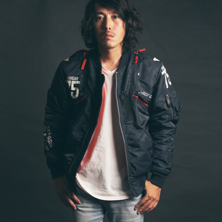 楽天市場 Avirex 公式通販 オンライン Depot限定 再入荷 ミリタリー感溢れるカーキカラーを携え 大人気アウター今年も登場 エムエーワン リモデル Ma 1 Remodel アビレックス アヴィレックス メンズ 男性 Avirex