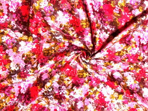 フランス製 コットン100% 90x150センチ 【A6-11】白地にピンク、赤、パープル、イエローなどカラフルな花柄 華やかな柄の生地でピケがあります。ワンピース、スカート、シャツ、ジャ