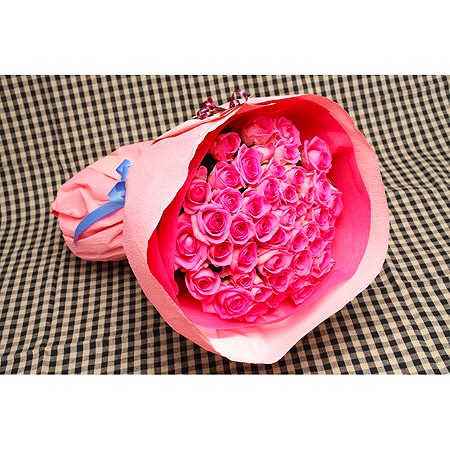 高品質 一度は贈られてみたい薔薇の花束 公式ショップ 送料無料 バラ花束薔薇薔薇の花束バラの花束ピンク誕生日還暦祝い記念日 バラの花束50本入りピンク系