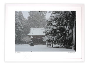 【抽選ポイント100%バック】版画 絵画 静かな雪と神社/アートフォト インテリア 額入り 額装込 風景画 油絵 ポスター アート アートパネル リビング 玄関 プレゼント モダン アートフレーム