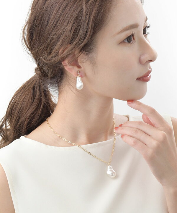 楽天市場 バロックパール調チェーンネックレス 一粒 大ぶり 大粒 淡水パール風 可愛い トレンド 大人カジュアル 女性 レディース C3287 神戸ヴァンテーヌ 楽天市場 バロックパール調チェーンネックレス 一粒 大ぶり 大粒 淡水パール風 可愛い トレンド 大人カジュアル 女性 レディース C3287 神戸ヴァンテーヌ