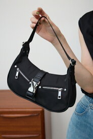 メタルバックルハンドバッグ / AZUL BY MOUSSY/アズール バイ マウジー/レディース/バッグ バッグ【MARKDOWN】