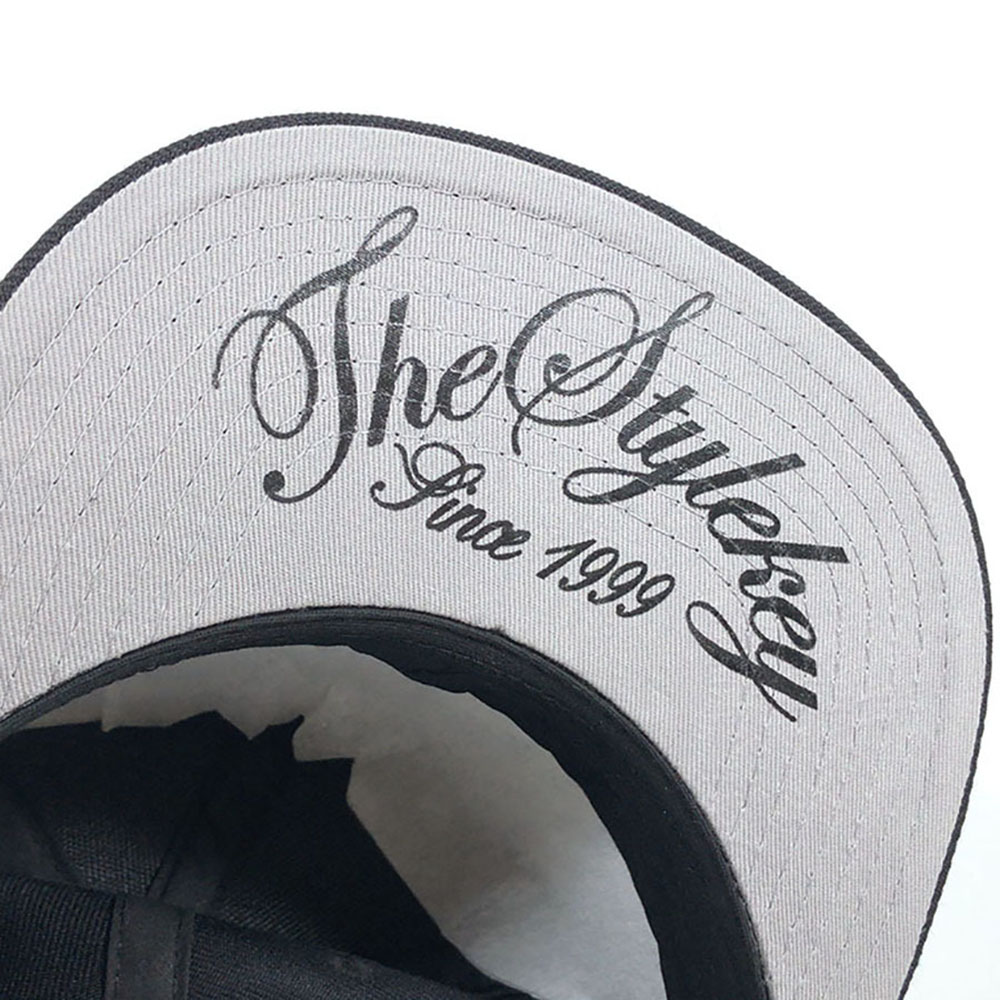 【めアイテム】 STYLEKEY(スタイルキー) スナップバックキャップ AMOUNT SNAPBACK CAP(SK22FW-CP02) ロゴ 刺繍 立体刺繍 ロイヤルロゴ スプレー缶 帽子 ツバ裏プリント メンズファッション ヒップホップ B系 ストリート フロント