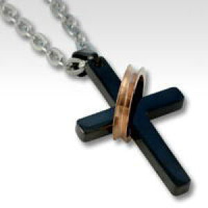 ブラッククロスウィズゴールドリングステンレスペンダントトップ*FREE STYLE(フリースタイル)Stainless