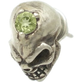 (8月)ペリドット スカル ヘッド シルバーピアス 誕生石