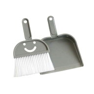 ほうき・ちりとりセット ミニサイズ 20.5×15.5cm ［色指定不可］ (100円ショップ 100円均一 100均一 100…