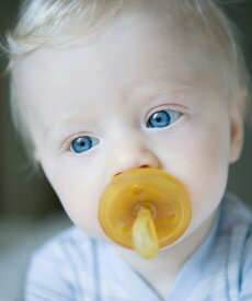 Natursutten ナチュアスッテン 歯科矯正型おしゃぶり デンマーク NATURSUTTEN ナチュアスッテン 天然ゴム おしゃぶり 歯科矯正型 新生児～6ヶ月 6ヶ月～12ヶ月 12ヶ月以上