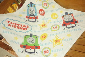 【メール便利用!送料込み】丸眞ベビー用 身長計目盛り付き正方形ガーゼ湯上りタオル 機関車トーマス「グロウアップ柄」(配送区分B)