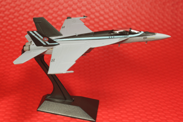 ９０㎜EDFダクト戦闘機　F/A-18 ホーネット　RED 90㎜EDFダクト戦闘機 F/A-18 ホーネット RED