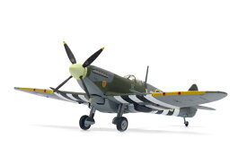 JCW 1/72 スピットファイア MK Ixc イギリス空軍 602SQ ピエール・クロステルマン 1944 (JCW-72-SPF-002) 通販 プレゼント ギフト 飛行機 航空機 完成品 模型