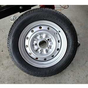 uXggC@XyA^C zC[Zbg@14C`@195/60R14@i48057