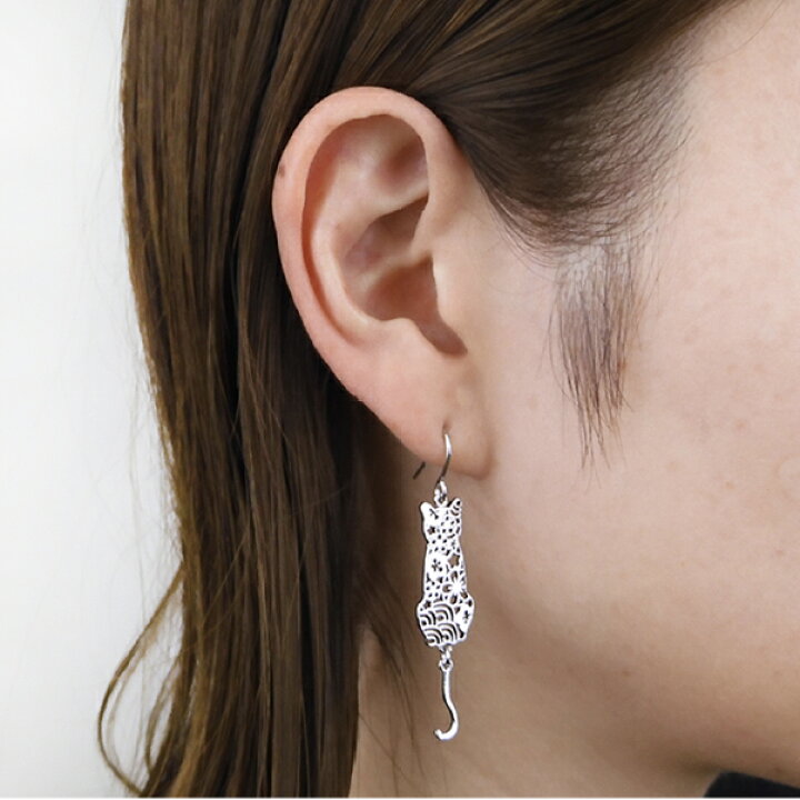 楽天市場】ガーグル ピアス 和柄ネコ ねこ 猫 キャット アクセサリー 