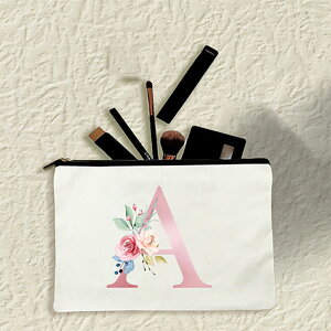 イニシャル ポーチ 好評 メイクポーチ 化粧 コスメポーチ 小物入れ 化粧ポーチ 大人かわいい かわいい マルチポーチ 大容量 大きめ トラベルポーチ キャンバス生地 持ち歩き スリム バッグ