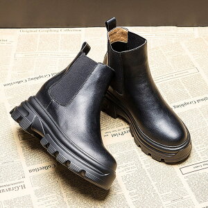 サイドゴアブーツ レディース 好評 ブーツ 厚底 8cm ショートブーツ サイドゴア 靴 くつ おしゃれ かわいい ハンサム 疲れにくい 歩きやすい 履きやすい 黒 ブラック シンプル カジュアル 通