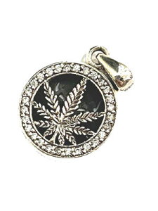 X^oCu[V RASTA VIBRATIONS }t@iT[NlbNX GANJA CIRCLE NECKLACE J[ TCY