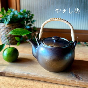 yr }{  킢 a { |bg yr^}{ e t eB[|bg  { Β g 蕨 Mtg   yyrz06003