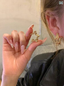 sAX  sAX  p CO 2025 ^ zbg X^C 䊐 CO R[h X^C CO j[N CO