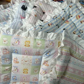 ペットベッド テディ犬用 犬猫対応 大小さいサイズ 花柄 毛布 ソフトクッション 春夏秋 室内用 ふわふわ素材 快適寝床 ゆったり設計