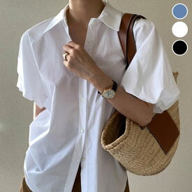 【半額クーポン対象】バルーンスリーブ サイドスリット シャツ ブラウス トップスきれいめ ガーリー ゆったり シンプル 夏 おすすめ レディース オシャレ トレンド 人気 プチプラ 韓国ファッション【a741-xjm】【予約販売：15-20日】【送料無料】メ込2